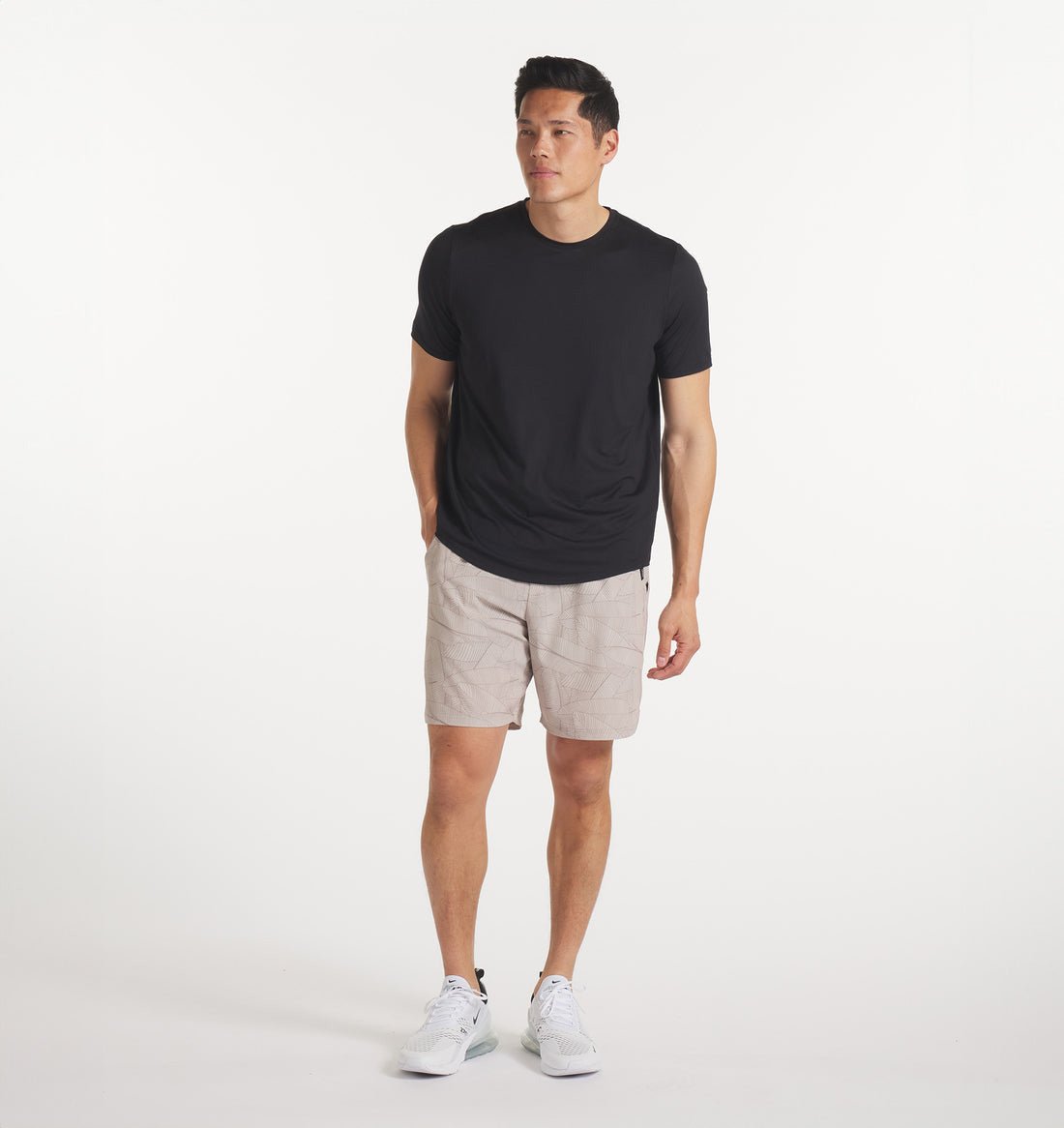 Stride Short [7.5&quot;] - Sandy Bay - UNRL