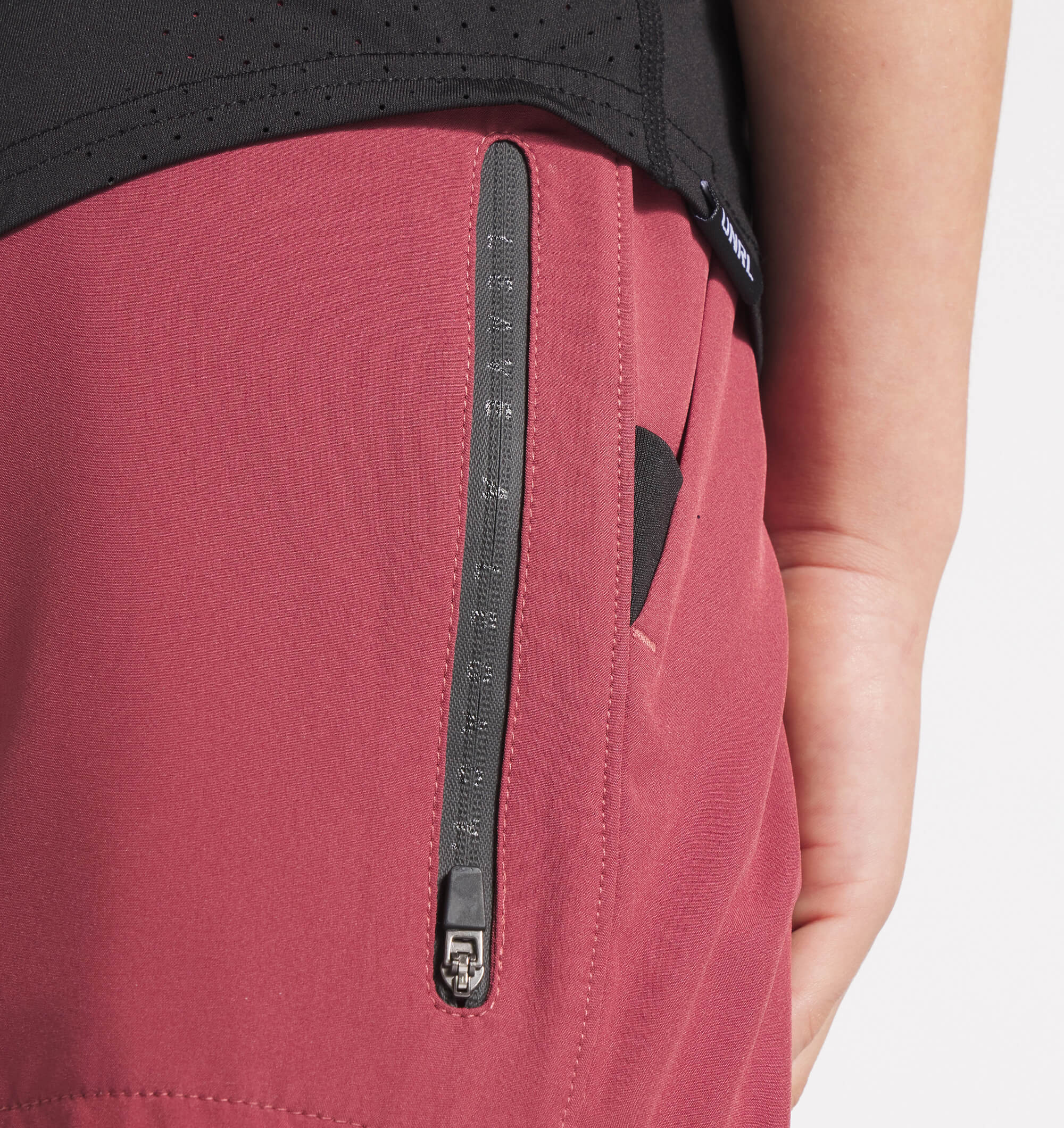 Youth Stride Short [7.5&quot;]