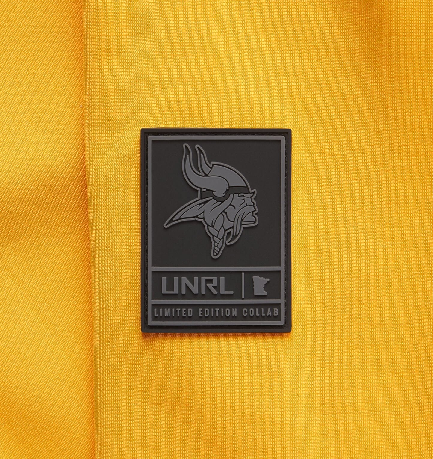 UNRL x Minnesota Vikings Crossover Half - Zip No. 5 - XS - UNRL